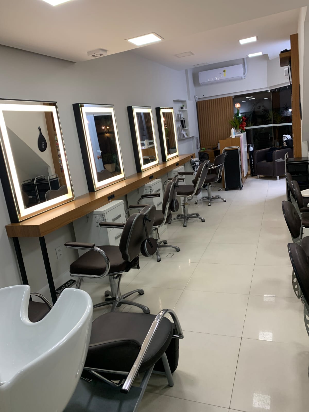 Boutique dos Fios e Unhas na Barra da Tijuca, Rio de Janeiro Boutique dos Fios e Unhas na Barra da Tijuca, Rio de Janeiro